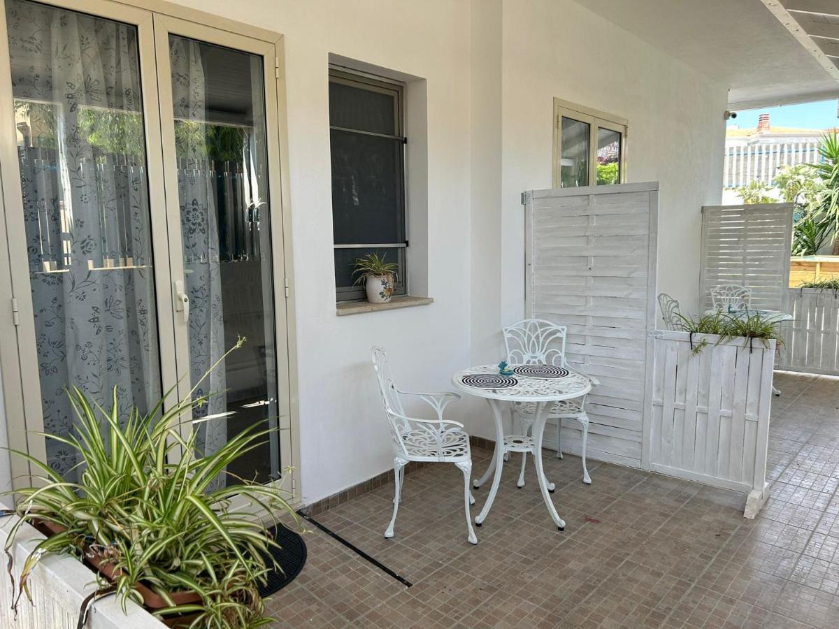 אבולה Room On The Beach מראה חיצוני תמונה